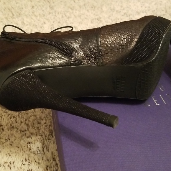 Stuart weitzman boots,booties size 8 1/2 - Picture 6 of 7